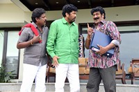 Meelo Evaru Koteeswarudu Movie Photos